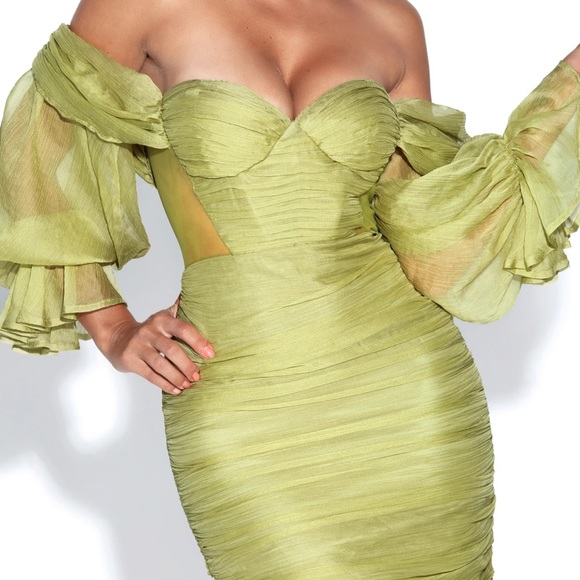 Silk Pleated Off Shoulder Balloon Sleeves Dress brand new Small - Picture 3 of 10